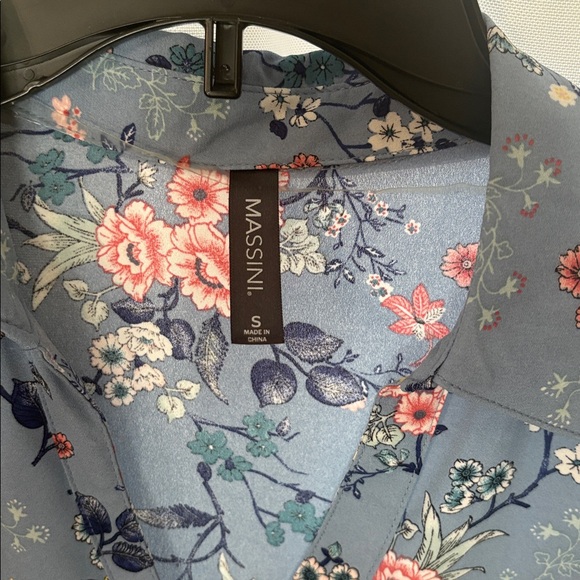 Massini Blue Floral Blouse - Picture 2 of 5